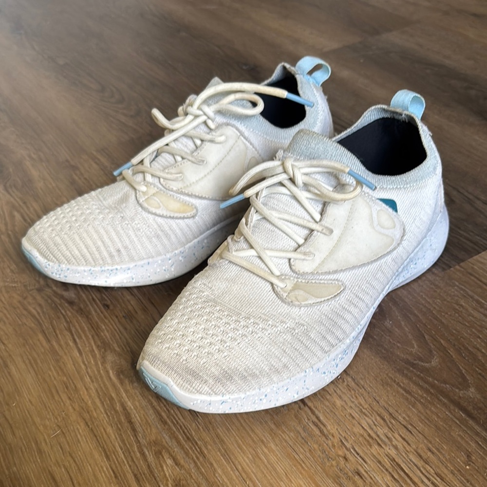 Vessi Everyday 2.0 Beige Blue Waterproof Knit Running Shoe Lace Up size 10
